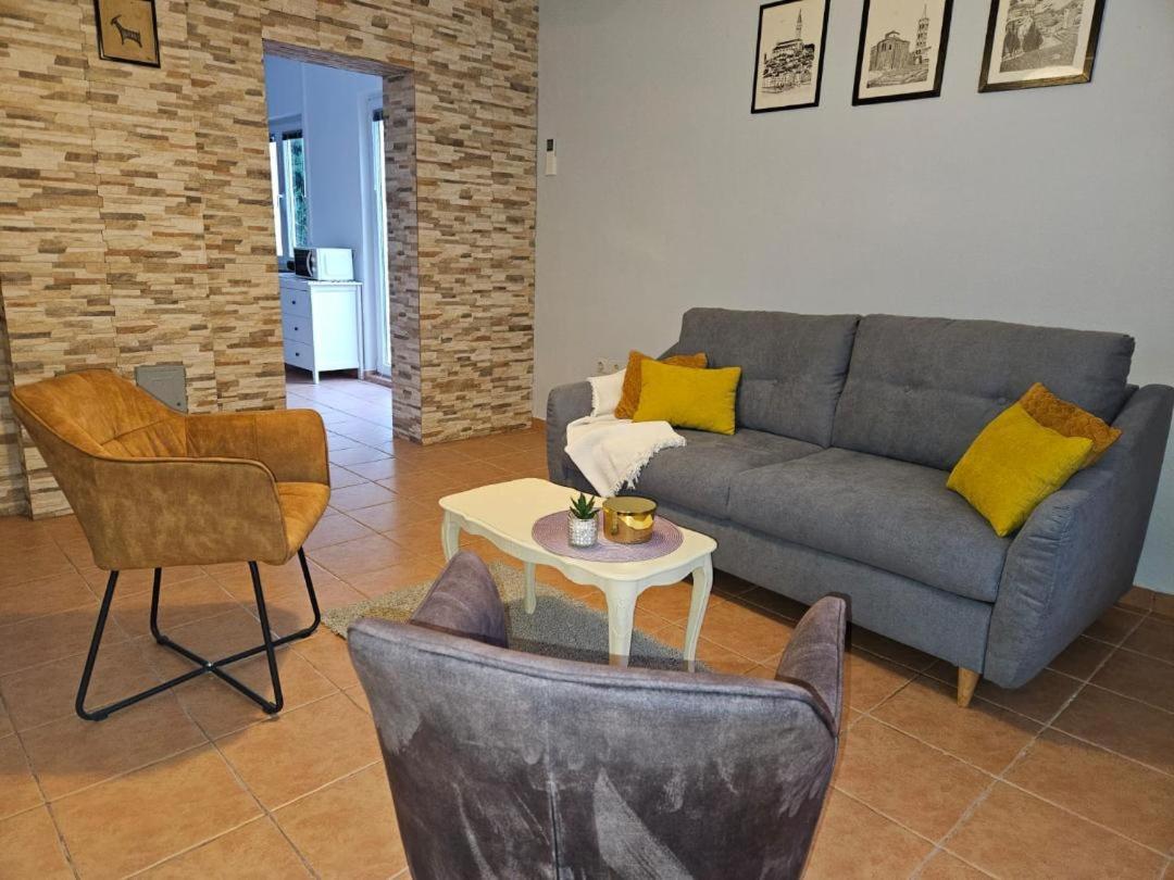Holiday Home Istra With Jacuzzi Medulin Exteriör bild