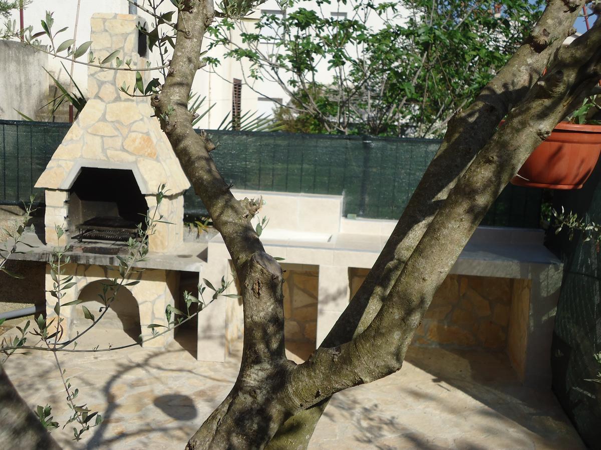 Holiday Home Istra With Jacuzzi Medulin Exteriör bild